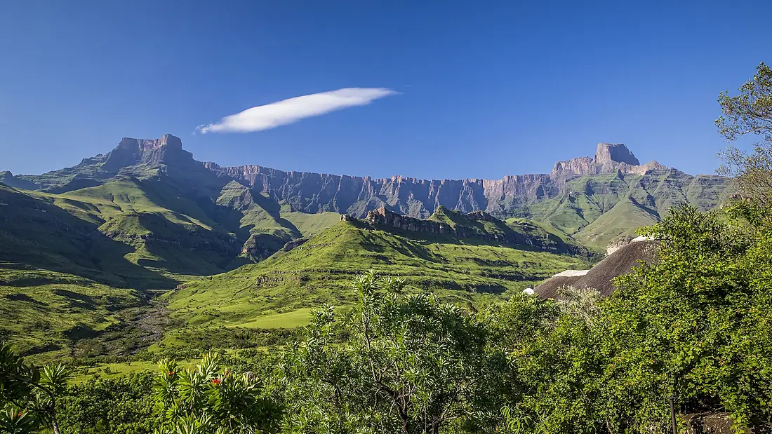 South Africa - Drakensberg (16261357780)