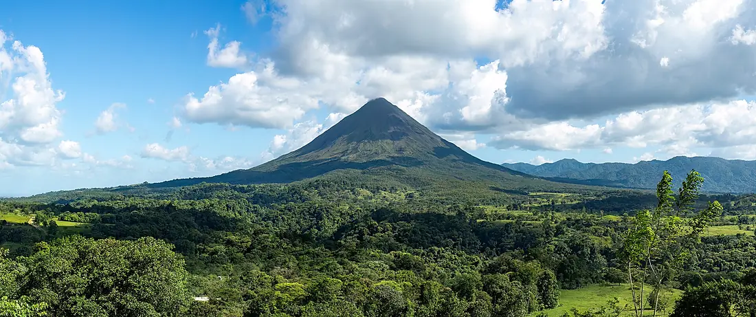 Arenal volcano (70785p)