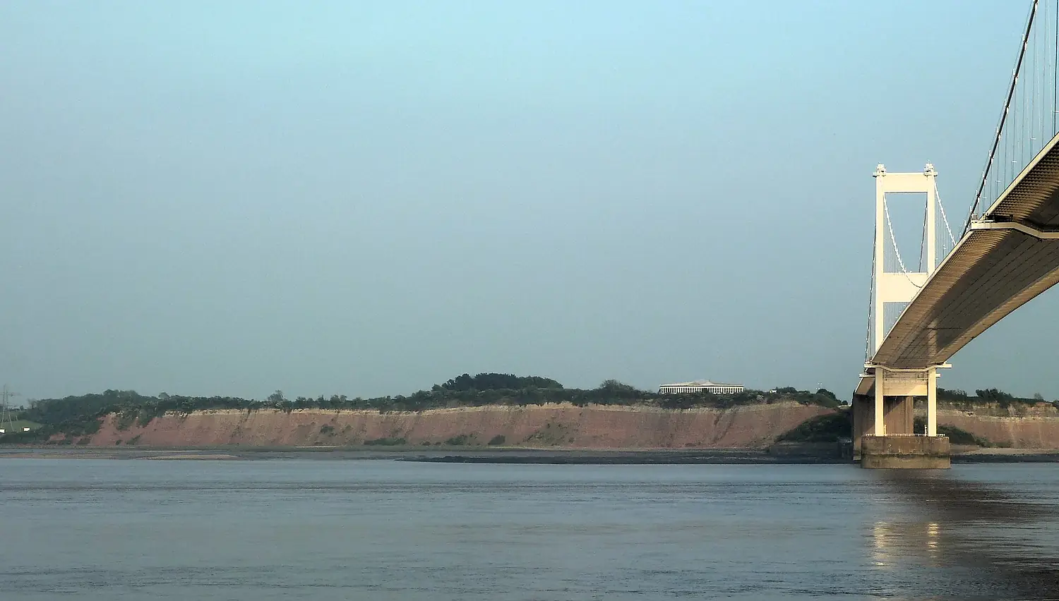 Aust cliff, from Beachley