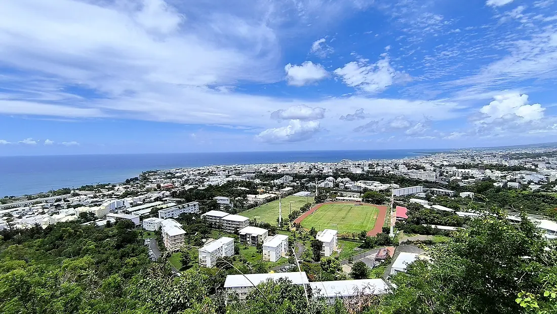Saint-Denis vu depuis le belvédère de la Montagne