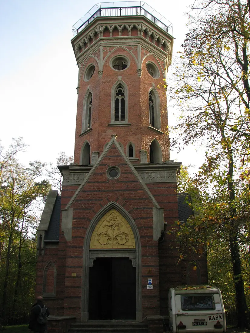 Szreniawa, Mauzoleum Bierbaumów