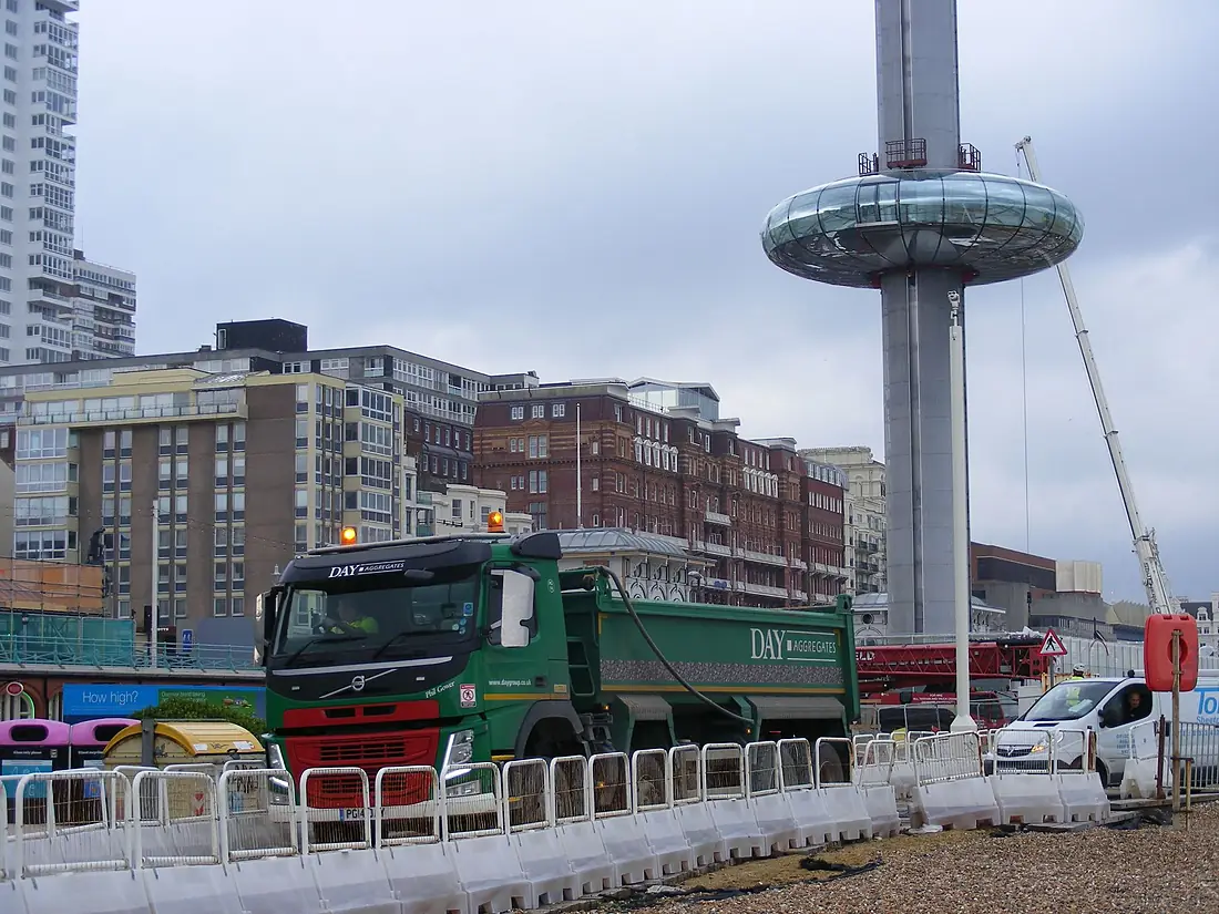 Brighton i360 construction site