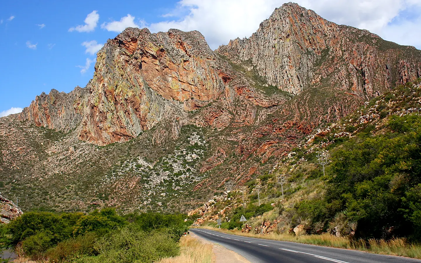 Route 62 between Montagu and Ashton - panoramio