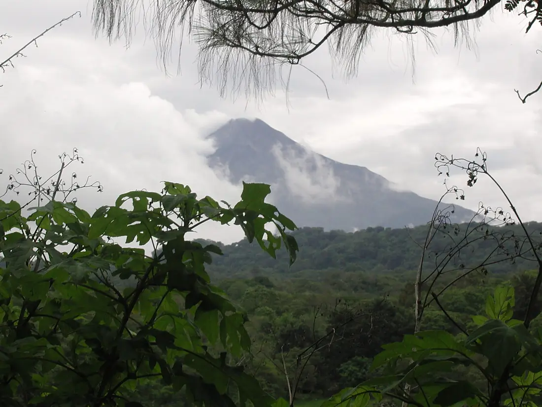 Volcan al atardecer - panoramio