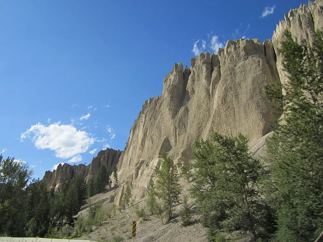 Hofert Hoodoos - panoramio