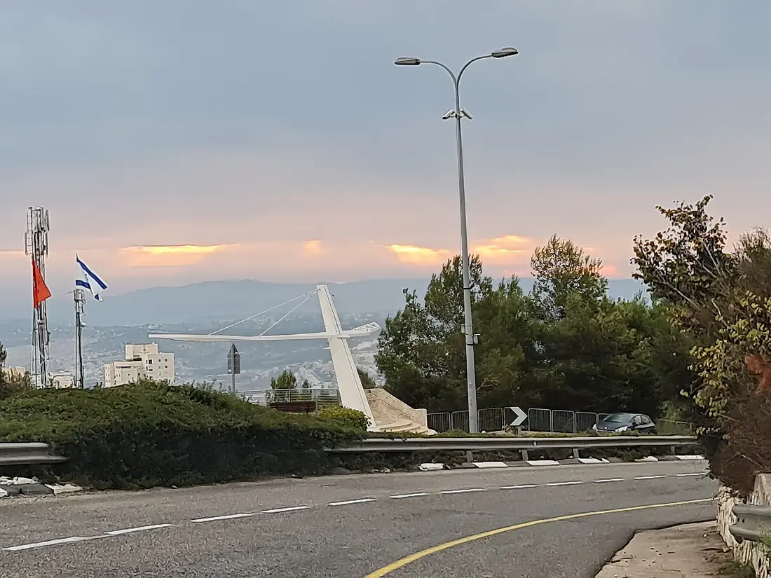 מצפור גלית בכביש 705 בעיר נשר נשר בניצני זריחה 01