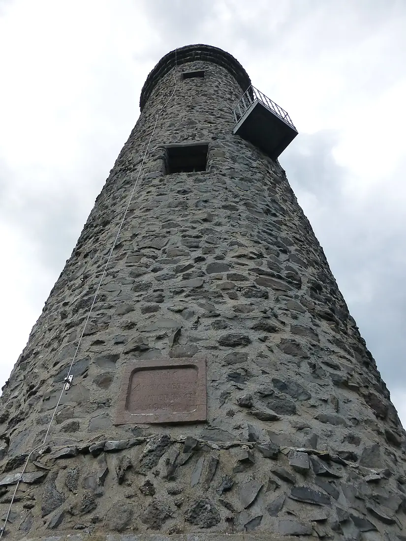 01-Hainigturm-Nahaufnahme
