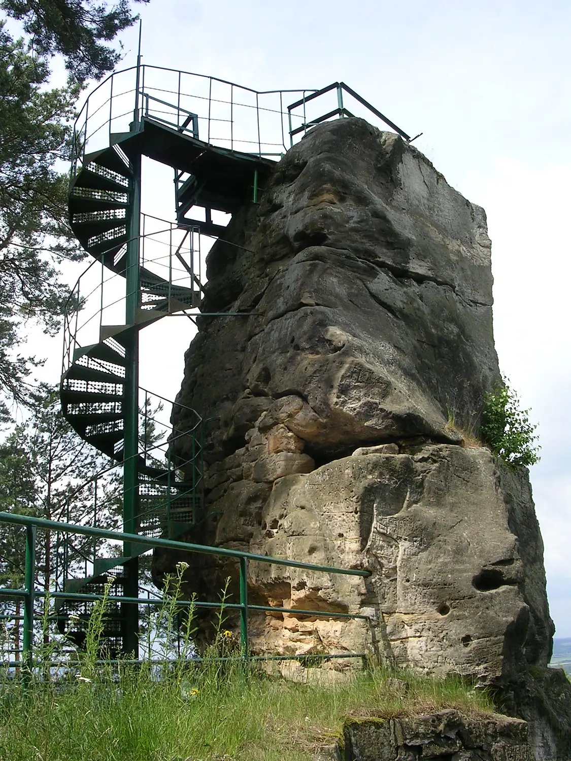 Hlavatice, věž