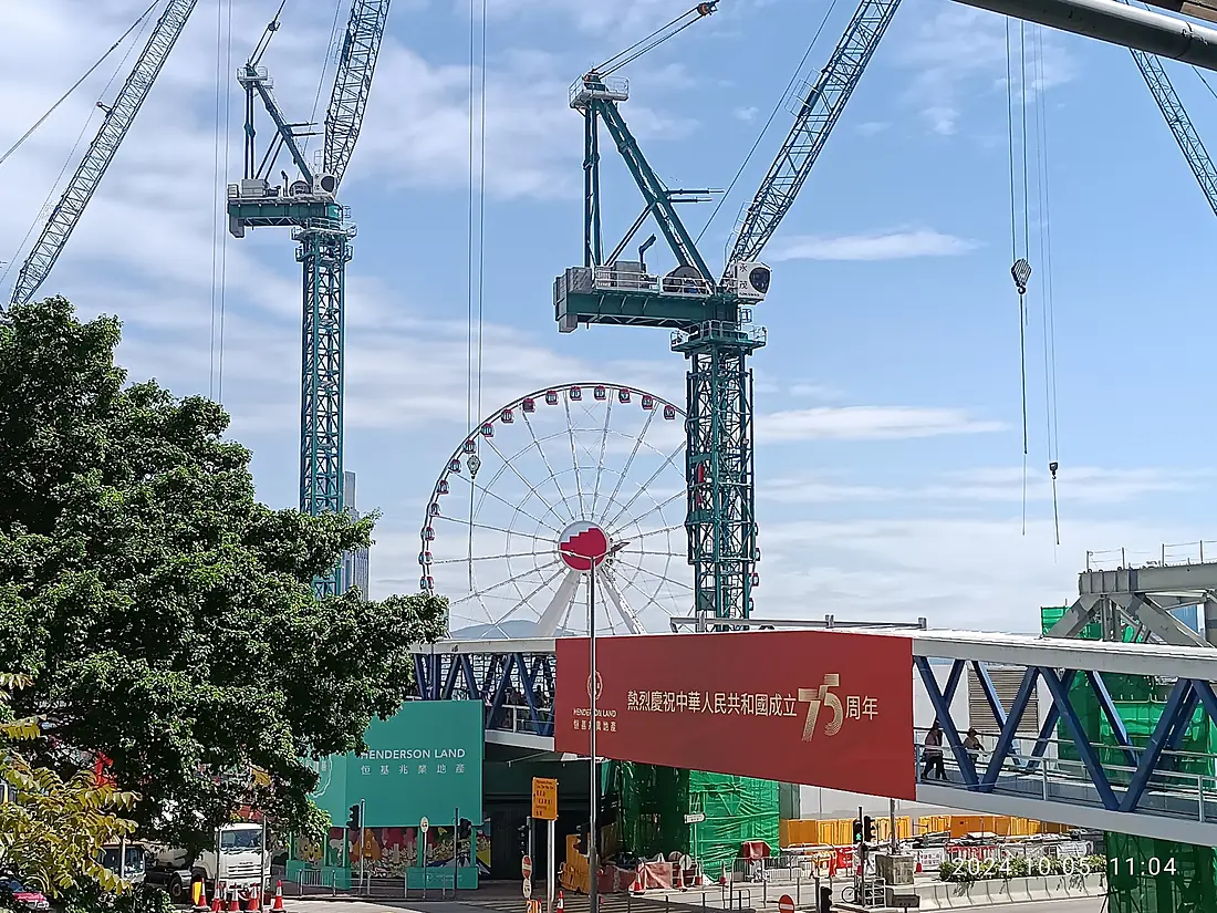 HK 中區 Central 民耀街 Man Yiu Street footbridge n construction site machines October 2024 R12S