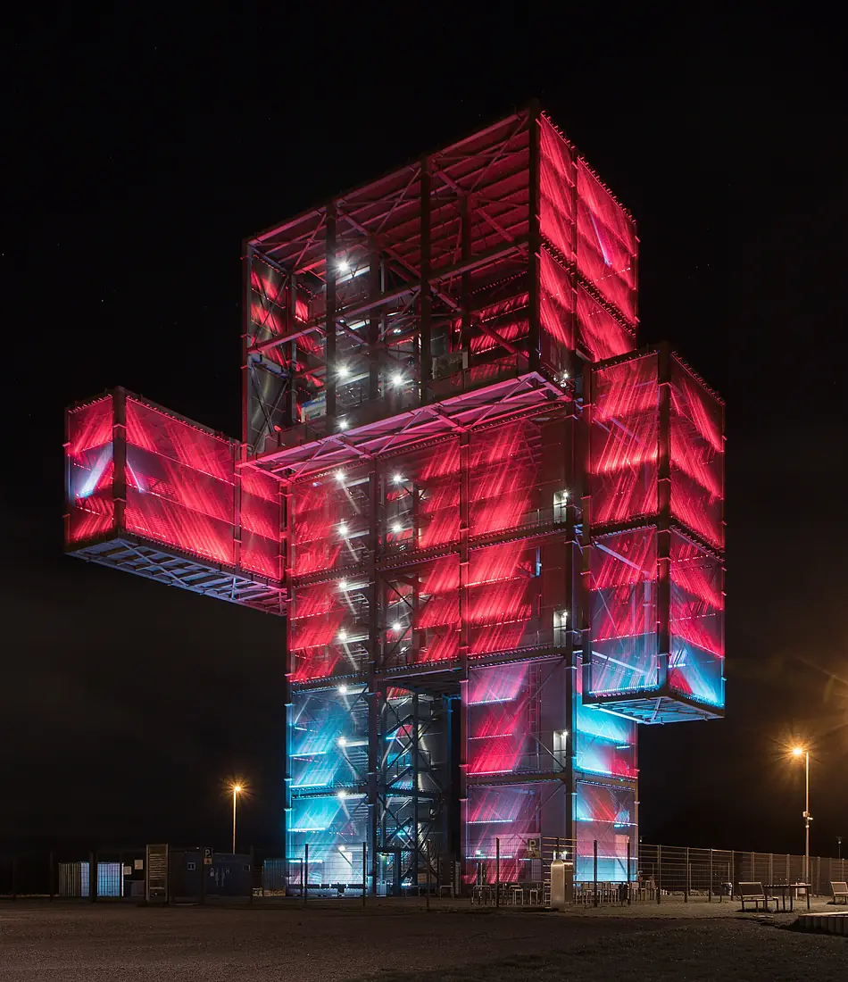 Indemann mit Illumination bei Nacht - 0122