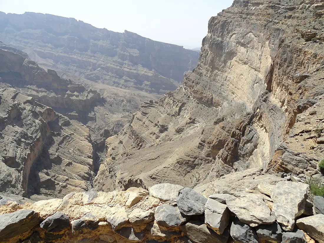 Balcony Walk, Jebel Shams, Oman (36729358660)