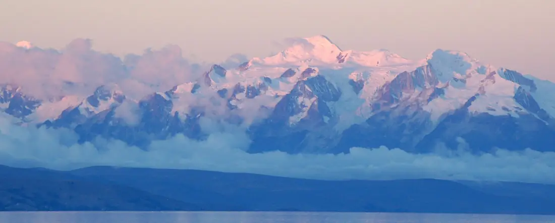 Bolivia Cordillera Real y Lago Titicaca