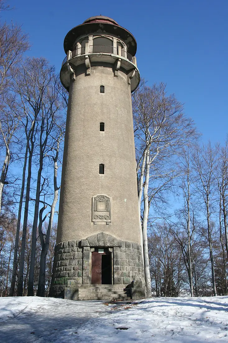 Krzywousty hill tower 01