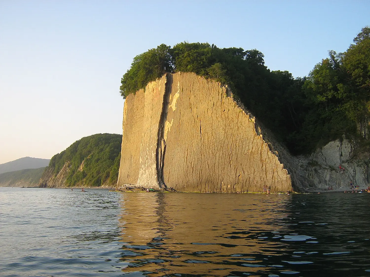 Скала Киселёва, вид с моря