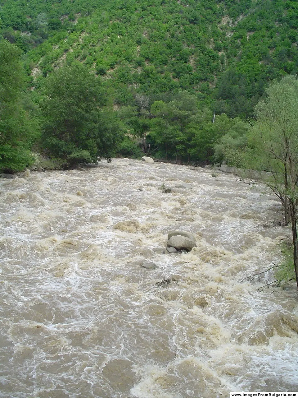 Struma-at-kresna-imagesofbulgaria