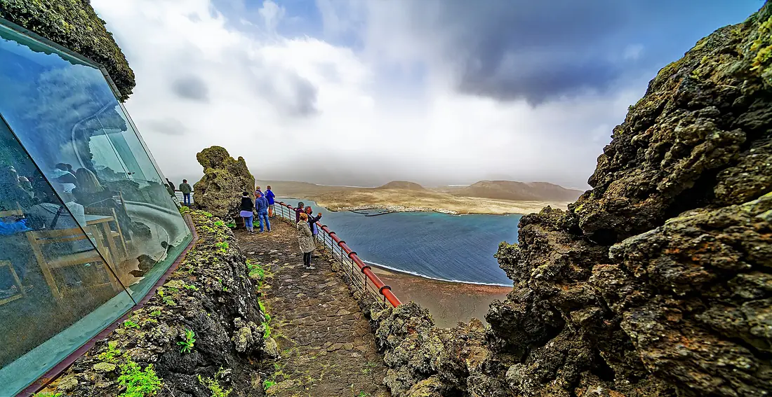 + 475 Meter über dem Meeresspiegel befindet sich der Mirador del Rio. 03