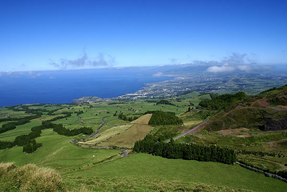 Feteiras, vista do Miradouro do Pico do Paul, ilha de Sâo Miguel, Açores