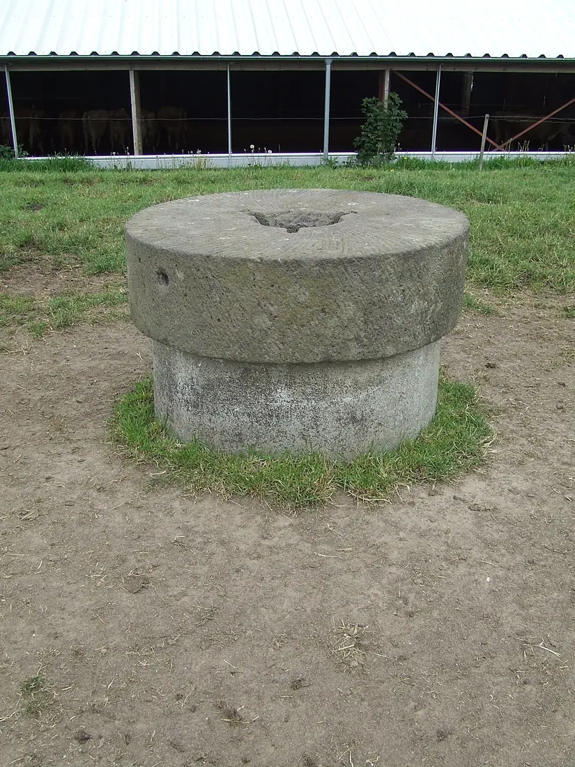 Møllehøj millstone