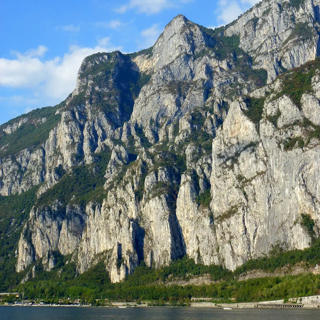 Lake Como, Lecco, Lombardy, Italy - panoramio