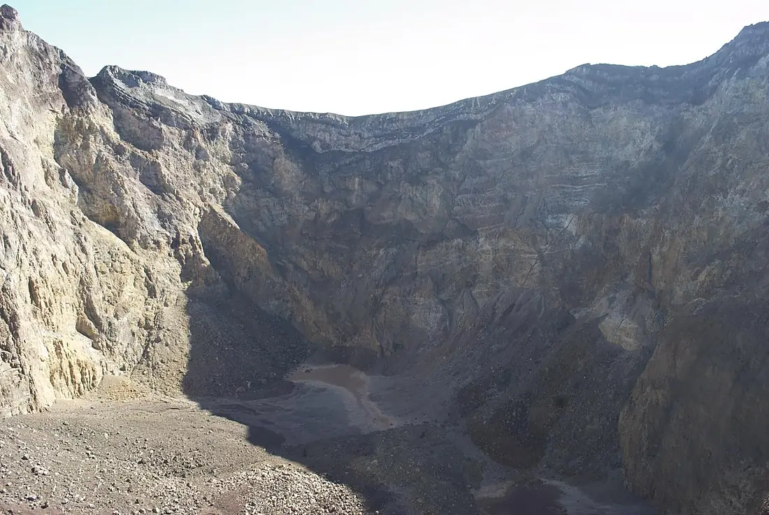 Mount Agung Crater 2008-05-18 (2547294069)
