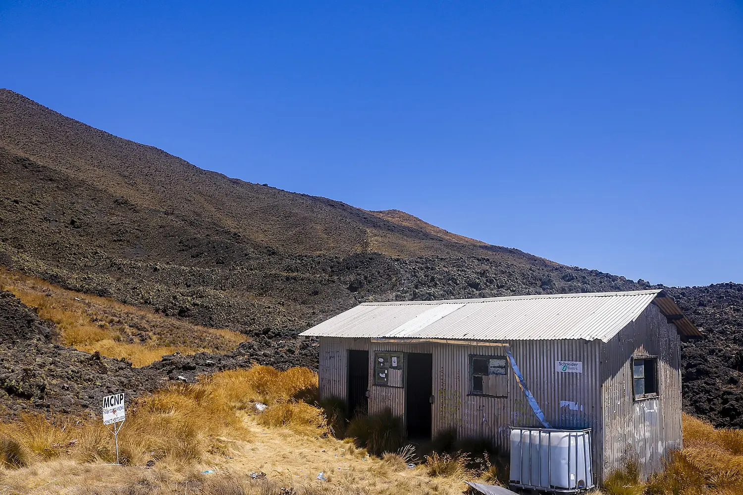 Hut 3 mount Cameroon