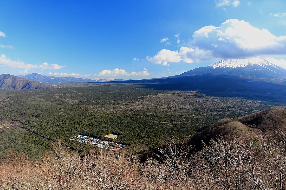 Mount Ashiwada and Mount Fuji