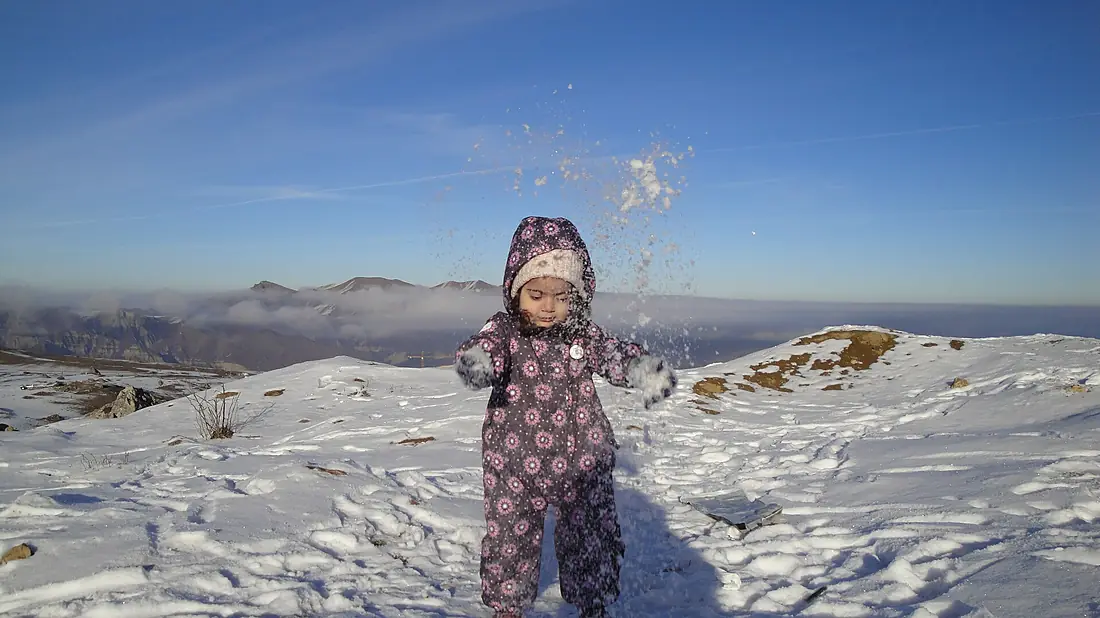 Az girl in Mount Shahdagh e-citizen