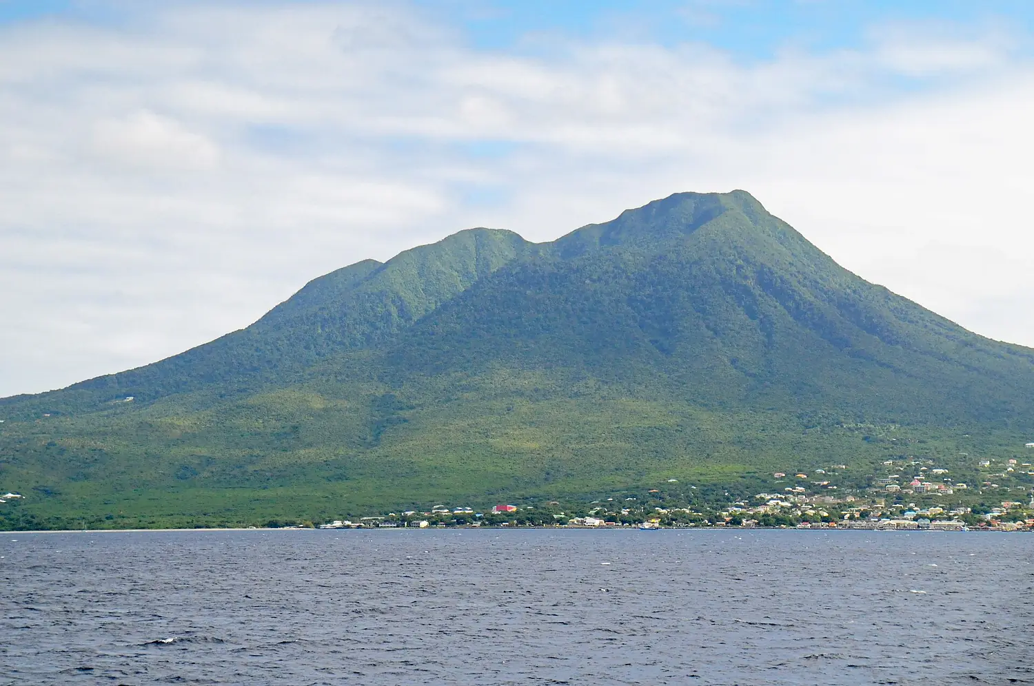 Nevis Peak, Nevis - panoramio