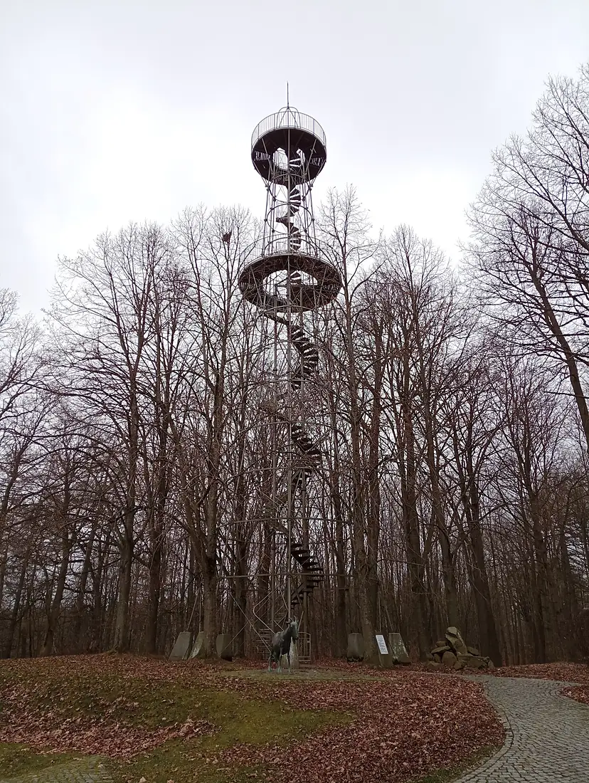 Aussichtsturm Götzingerhöhe 01