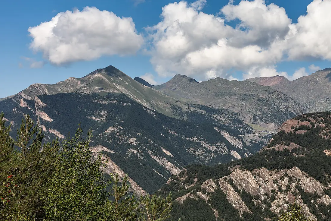 Vista subindo a Coll d'Ordino. Andorra 26