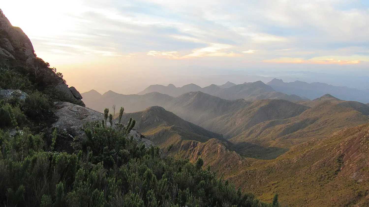 Mountain view in the surroundings of Pico da Bandeira.
