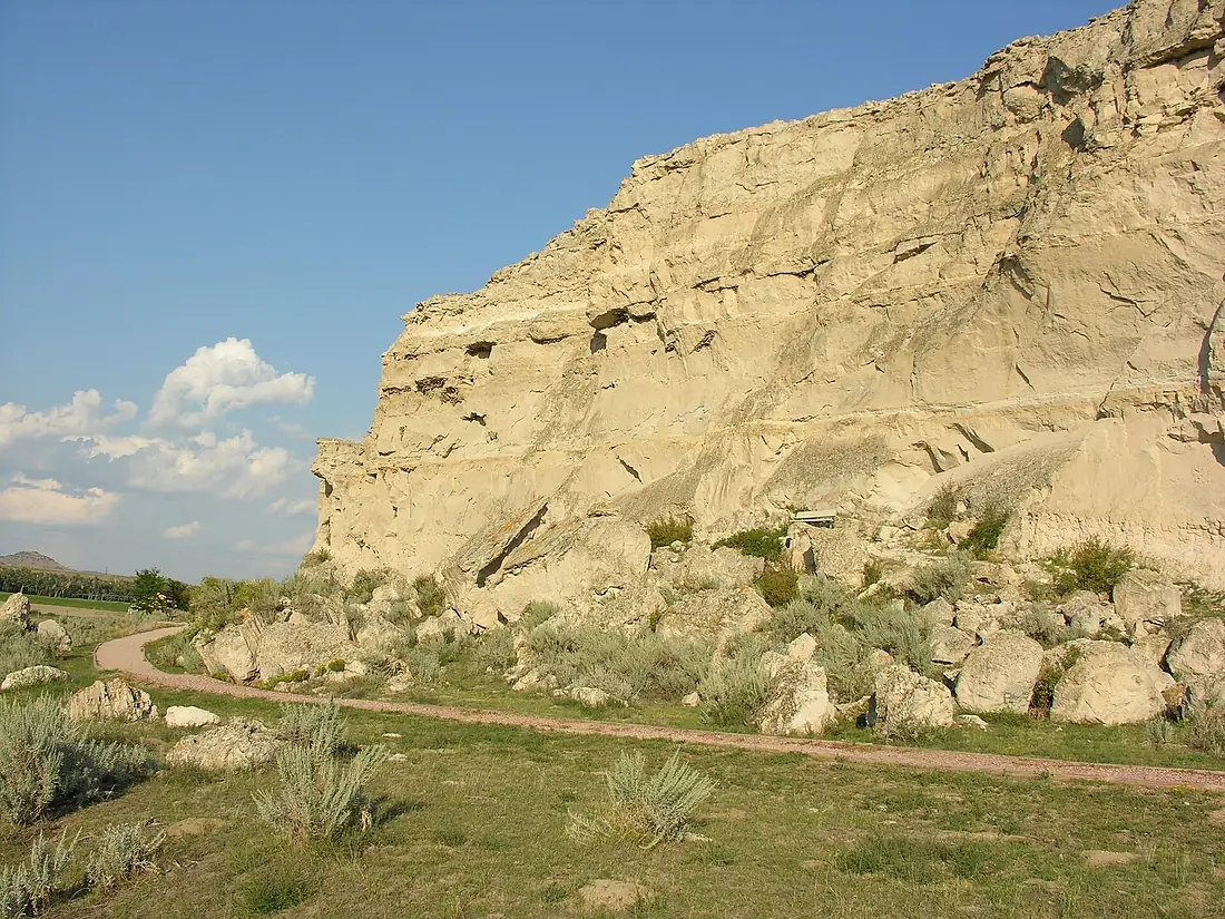 A-16. Register Cliff State Historic Site (vicinity of Guernsey) on the California, Mormon Pioneer, and Oregon National Historic Trails (2006) (7af1872f-b512-48d5-8023-74e2c6d8cb51)