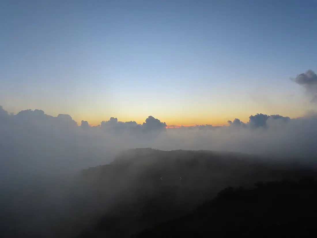 Rempart du Tremblet sunrise @ Piton de Bert 01
