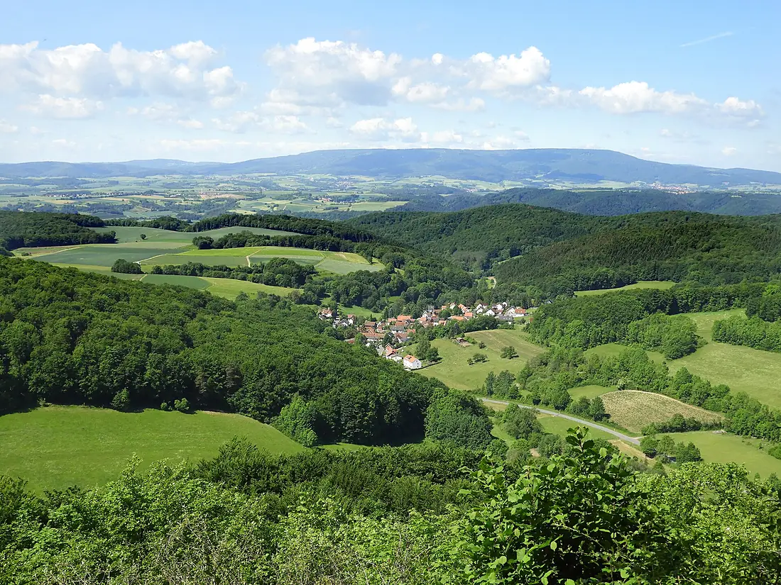 Blick von der „Salzfrau“ im Naturschutzgebiet „Hessische Schweiz bei Meinhard“