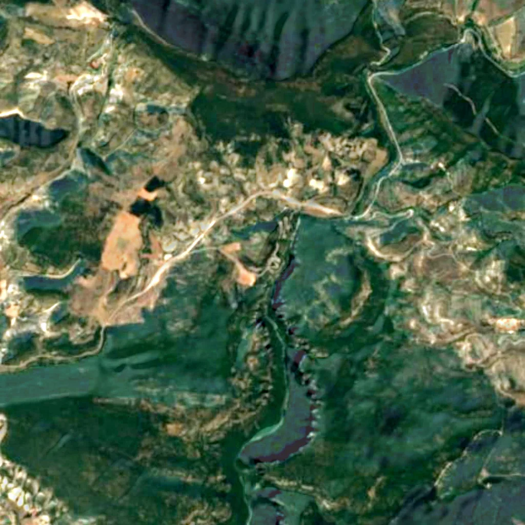 Scenic overlook of Arbaiun seen from above (Sentinel-2)