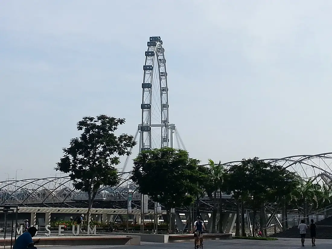 Helixbridgeandwheel