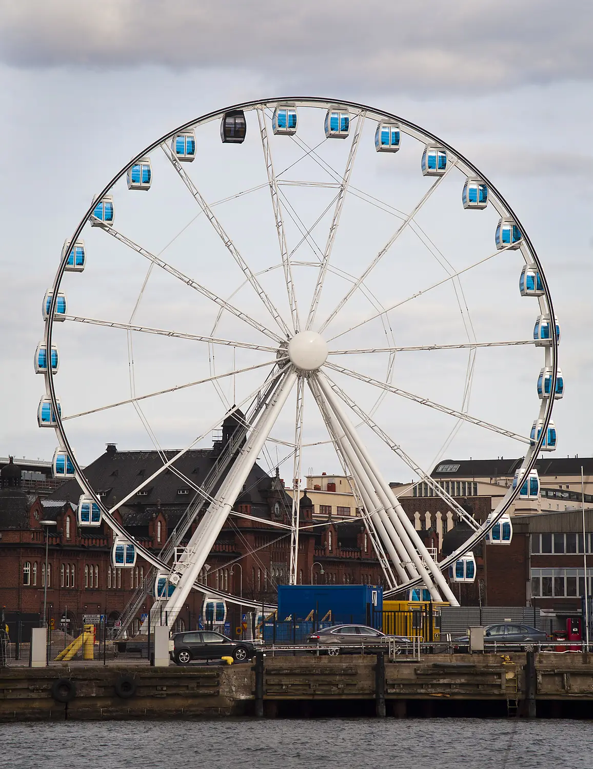 Helsinki sky wheel
