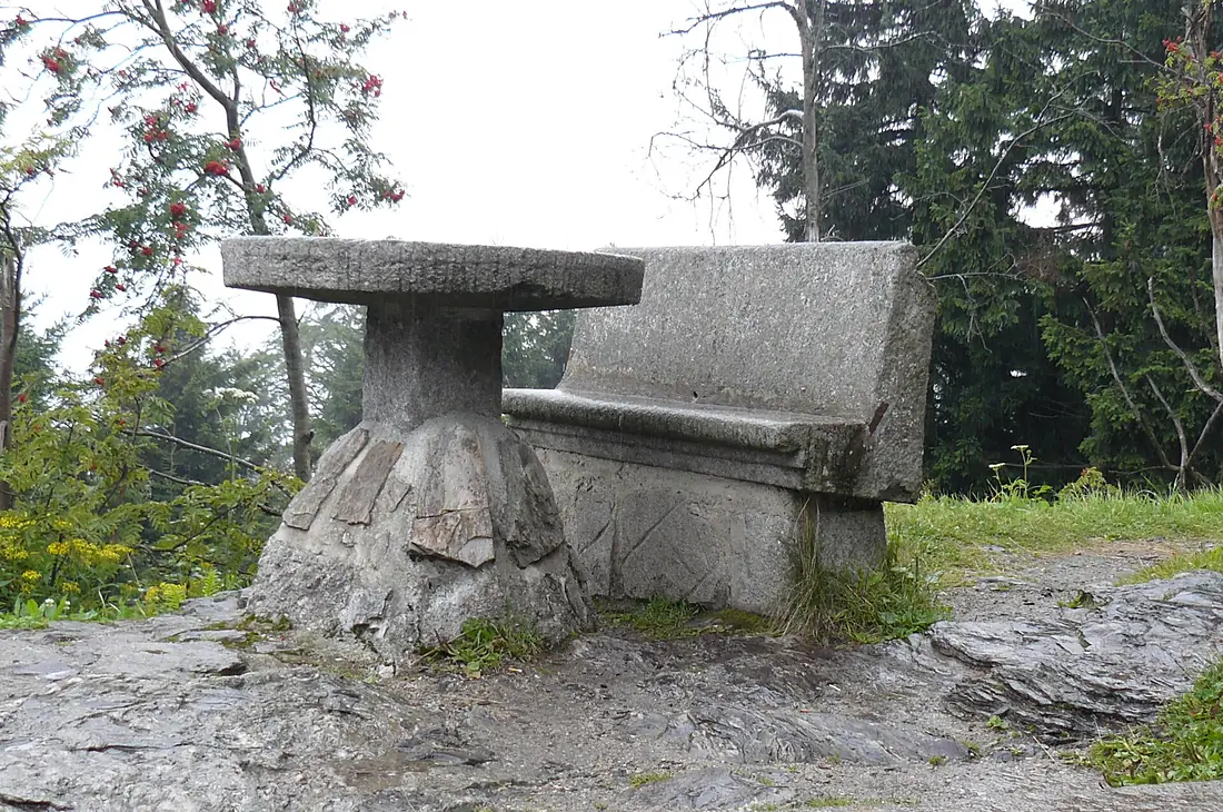 Bench Stepanka