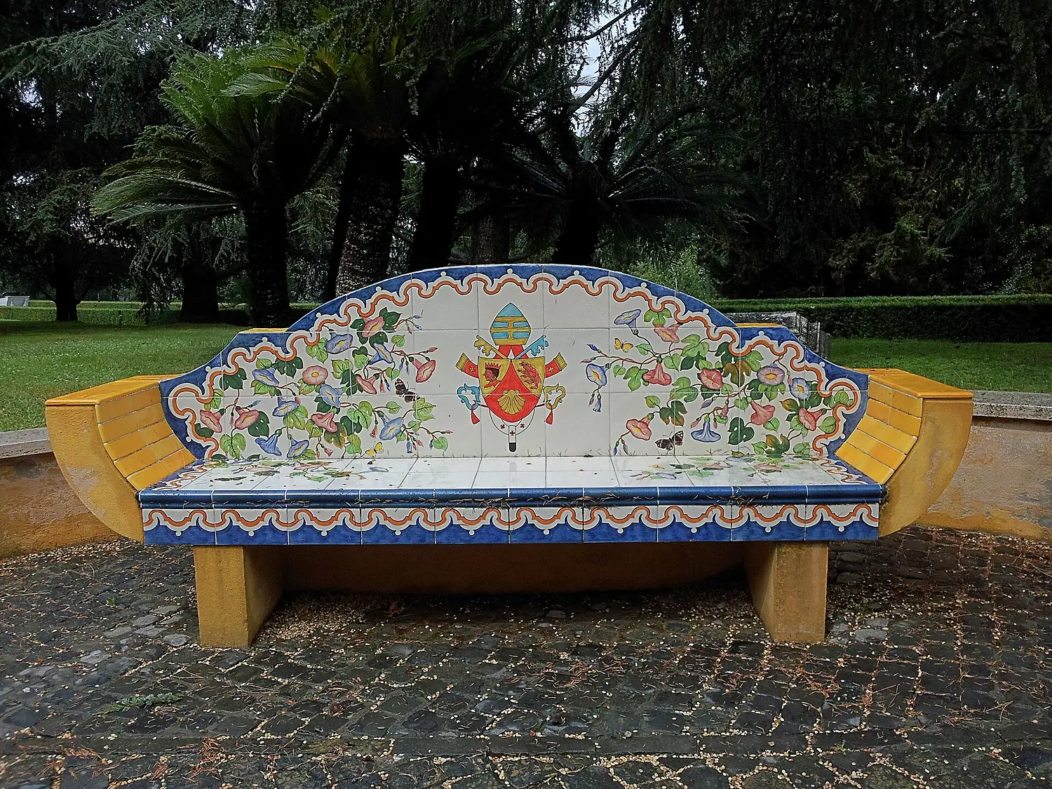 Bench Vatican Gardens 20110705
