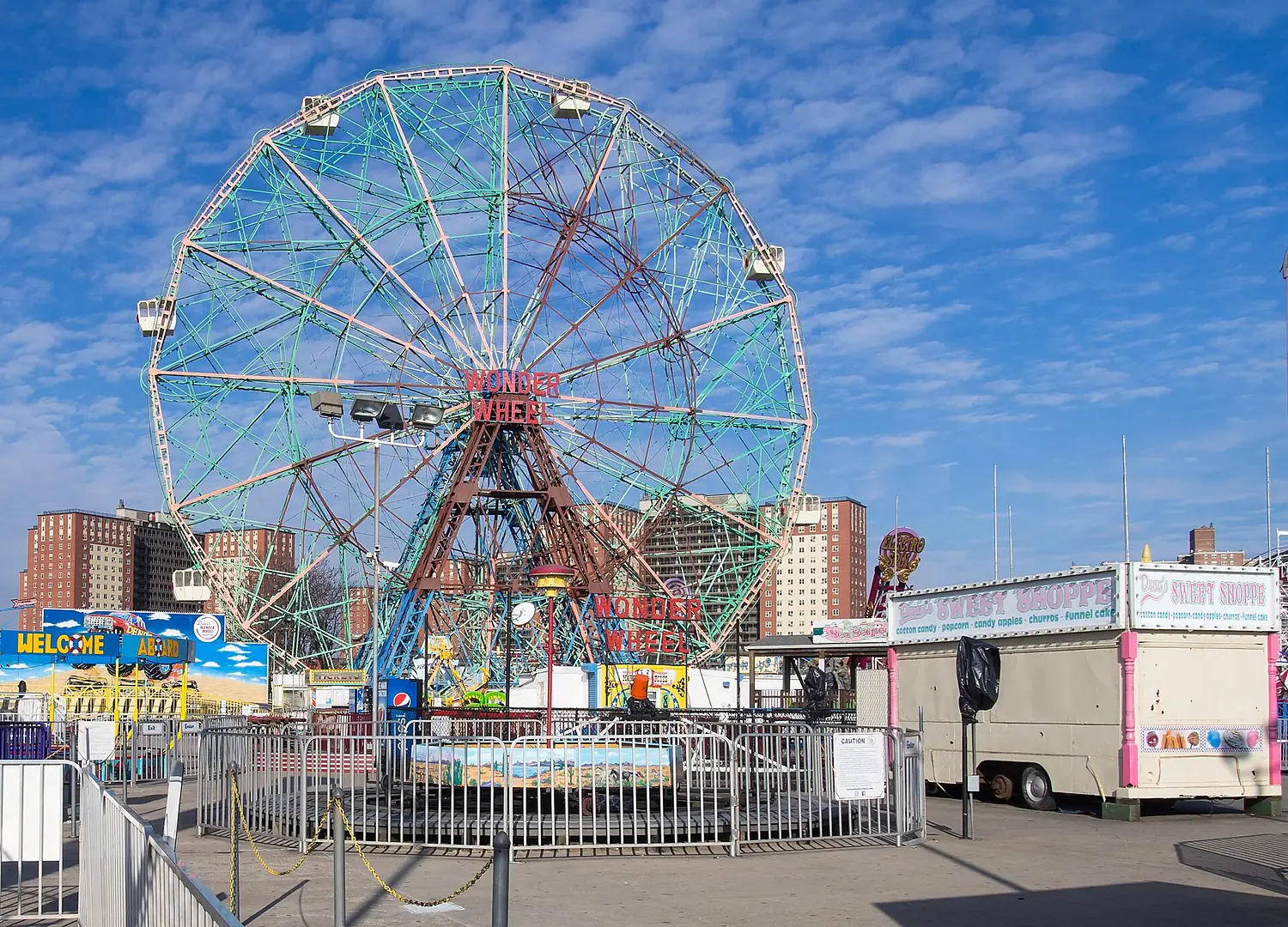 Wonder Wheel off-season 1