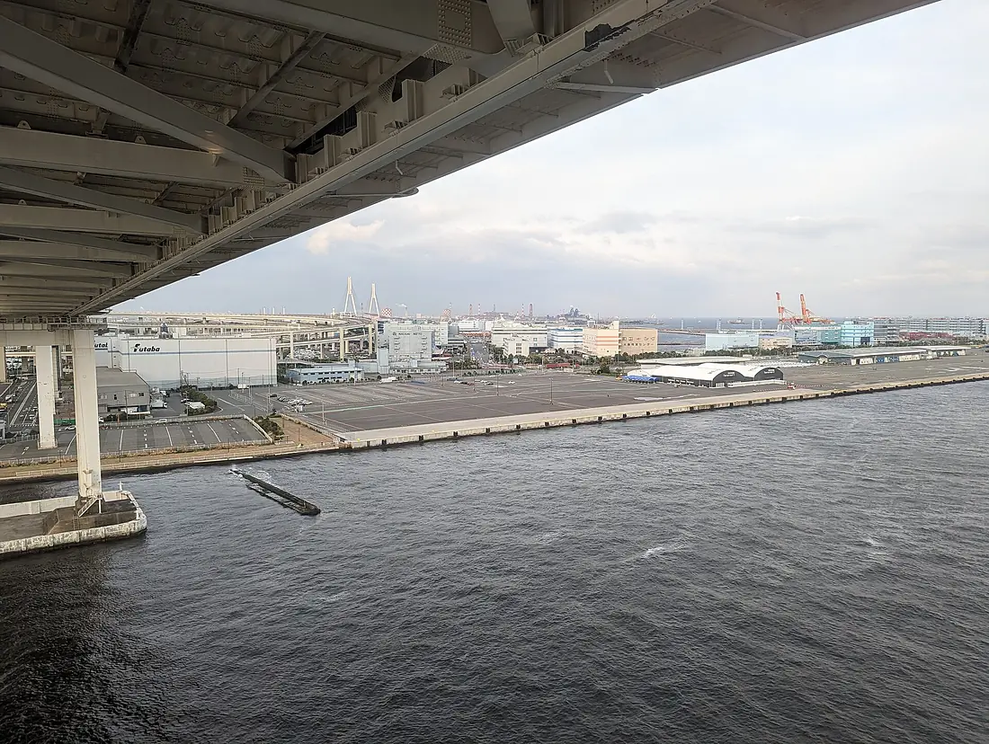 Details of Yokohama Bay Bridge, from Skywalk 2